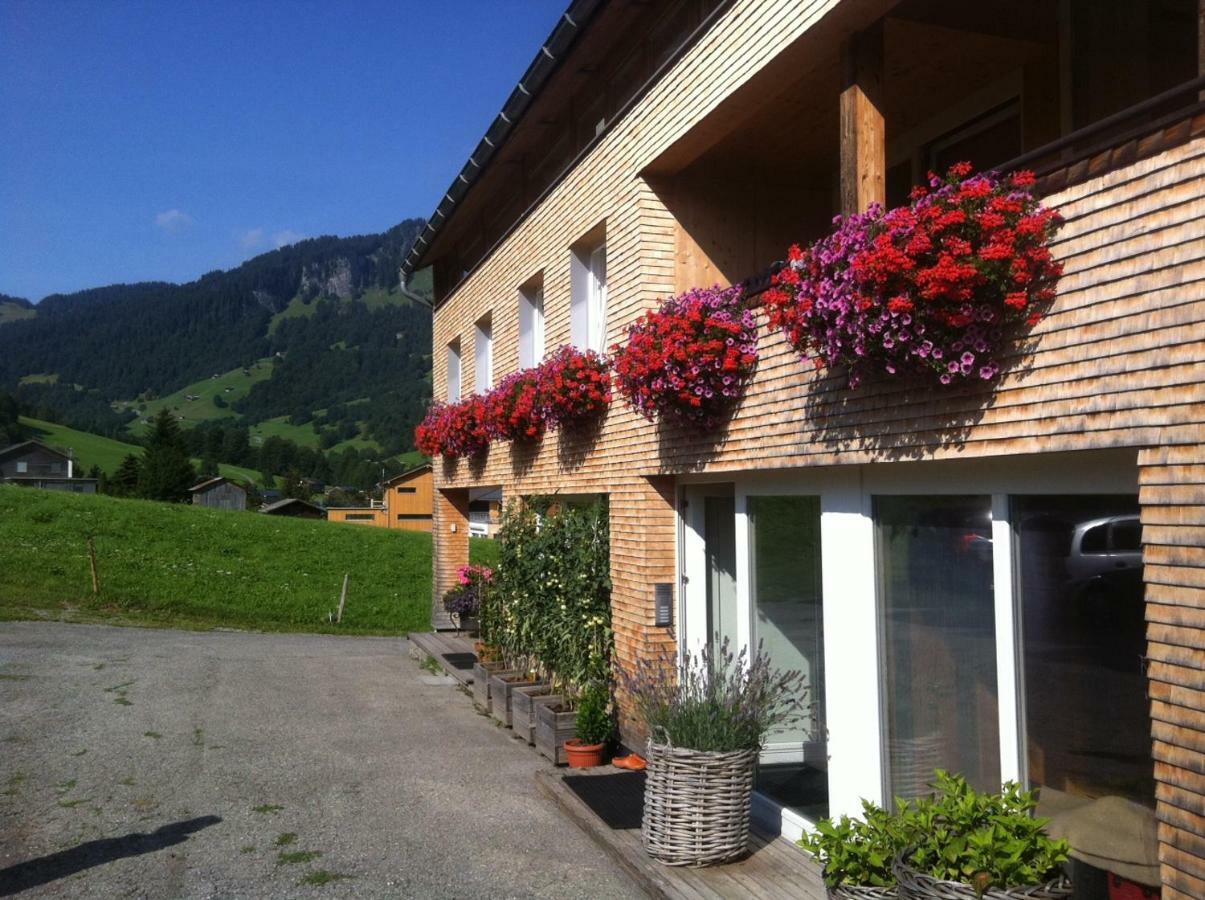Gaestehaus Pfandl Au (Vorarlberg) ภายนอก รูปภาพ