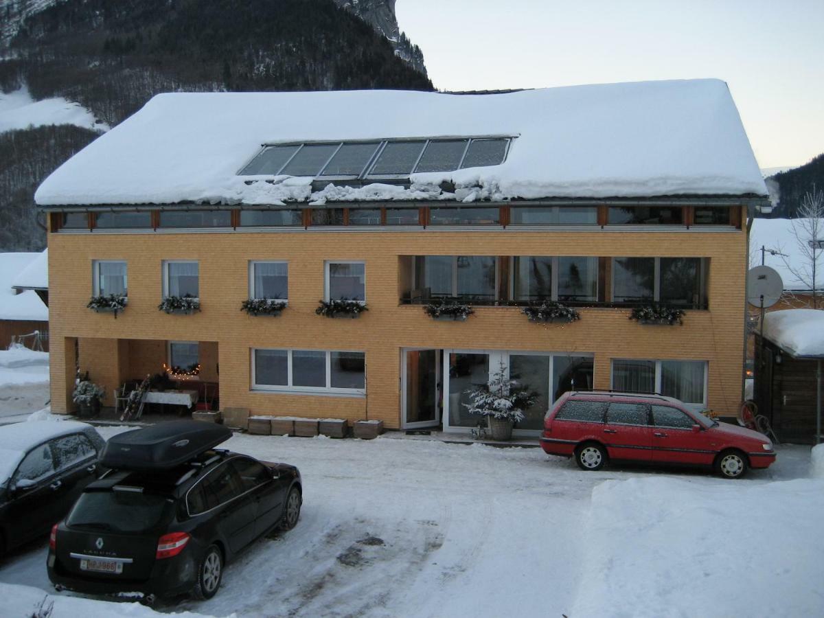 Gaestehaus Pfandl Au (Vorarlberg) ภายนอก รูปภาพ